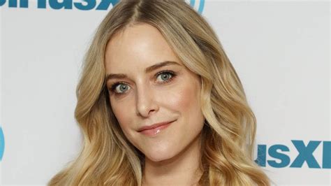 How Breastfeeding Helped Jenny Mollen Discover She Had A Thyroid Condition Breastfeeding Help