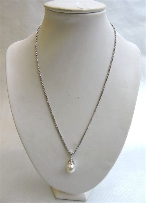 Vintage Pearl And Diamond Teardrop 14k Pendant With 18k White Gold Necklace