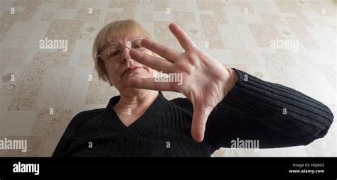 Fingers Spread Hi Res Stock Photography And Images Alamy
