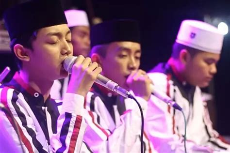 Lirik Lagu Islami Sholawat Al Madad Lengkap Disertai Teks Arab Dan Latin Muslim Kita