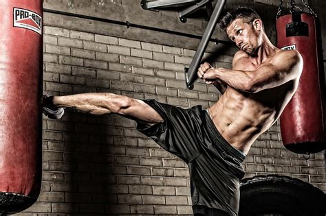 Why Mma Training Is A Good Option For Your Summer Workout Routine The Luxe Insider