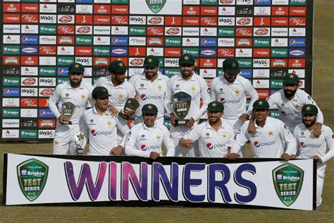 Read information about pakistan vs south africa cricket history, one day international records pak v sa, test matches since 1995 and all one day records, twenty20 international stats between south africa and pakistan. PAK Vs SA, 2nd Test: Hasan Ali Stars As Pakistan Beat ...