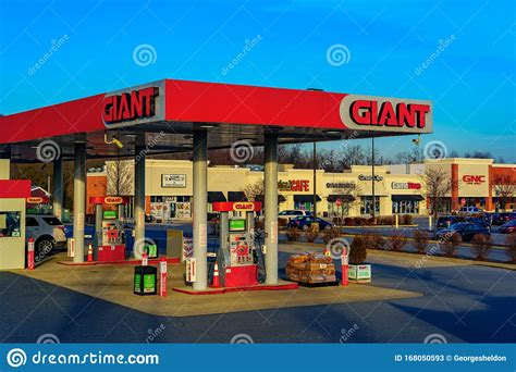 Giant Gas Stations