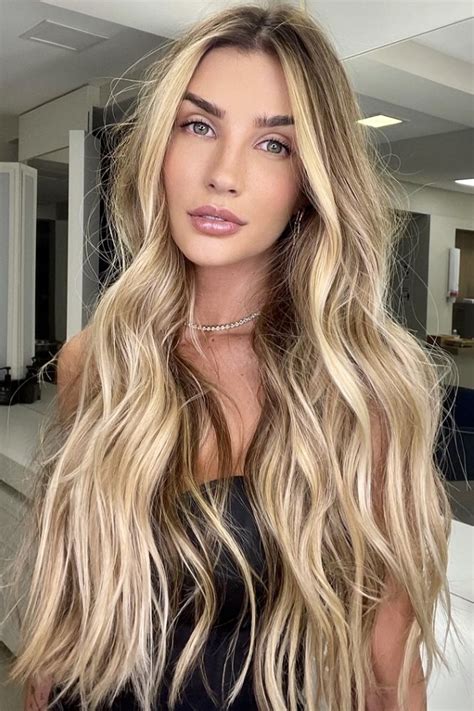 40 Bombshell Hair Color Ideas With Blonde Highlights Your Classy Look