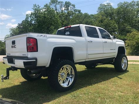 You are currently viewing gmc.com (united states). show truck 2015 GMC Sierra 2500 Denali pickup for sale