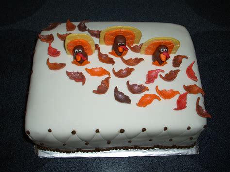 Turkey Cakes Thanksgiving Thanksgiving Turkey Cakes Image By Kukie Ramires We Love Serving A