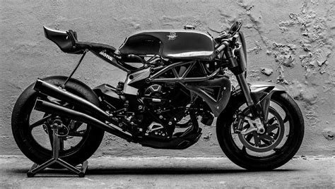 If you're looking for a knockout sportbike, the ducati panigale v4 r will take your breath. The Ago TT by Deus