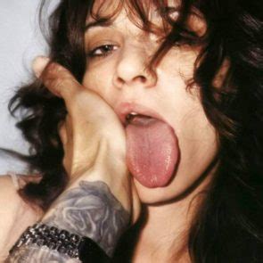 Italian Actress Asia Argento Hairy Pussy And Pregnant Nudes Scandal