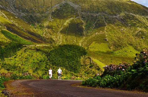 É frequentemente considerada como o ponto mais ocidental da europa e uma das mais belas do. Mau estado de trilhos da ilha das Flores prejudica Turismo