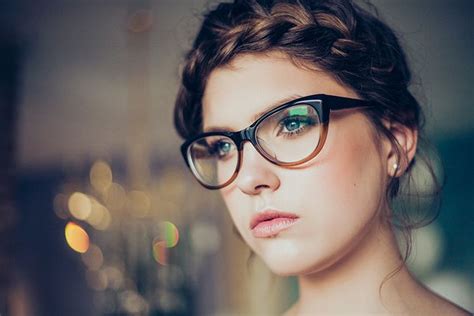 4 Tips To Find The Right Frames For Your Face Glasses For Round Faces