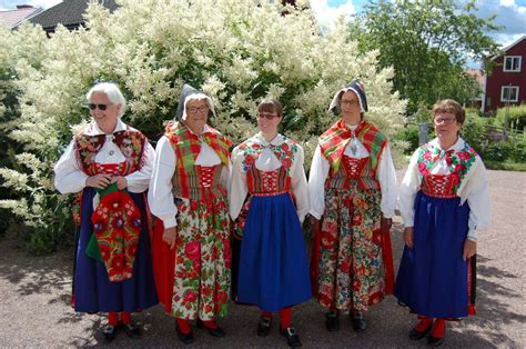 dala floda folk costumes dalarna sweden dräkter virkning kläder