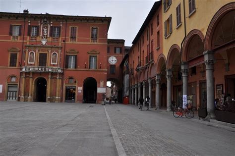 Banca di imola in bologna, reviews by real people. Imola, Bologna