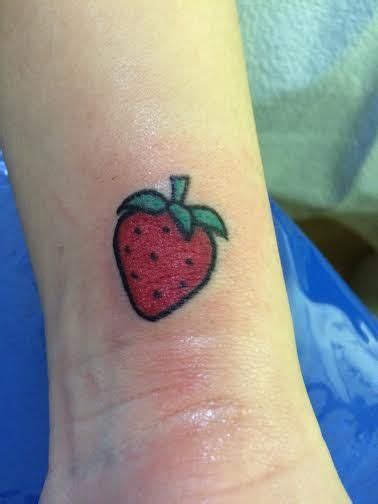 In zonatattoos, a community of tattoo artists and tattoo fans. Strawberry Tattoo Designs, Ideas and Meaning | Tattoos For You