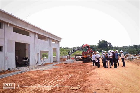 Datin jessica h'ng hsieh ling group chief financial officer. LAWATAN TAPAK PROJEK LRA KAHANG | Permodalan Darul Ta'zim