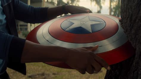 How Does Captain Americas Shield Work In The Mcu
