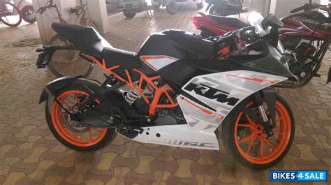 A sports bike in its purest form. Used 2015 model KTM RC 390 for sale in Ahmedabad. ID ...