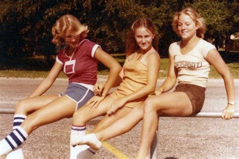 23 vintage photos that anyone growing up in the 70s will relate to in 2023 vintage photos
