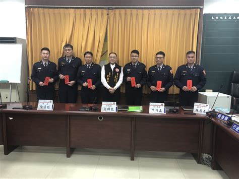 区税务局 嘉定区税务局 金山区税务局 松江区税务局 青浦区税务局 奉贤区税务局 崇明区税务局 第三税务分局 第四税务分局 第一稽查局 第二稽查局 第. 桃園分會陳漢謚會長率分會幹部赴桃園市政府警察局中壢分局拜會翁群能分局長，並致贈獎狀及獎金及春節加 ...
