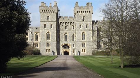 Queen Set To Begin Easter Court At Windsor Castle Windsor Castle