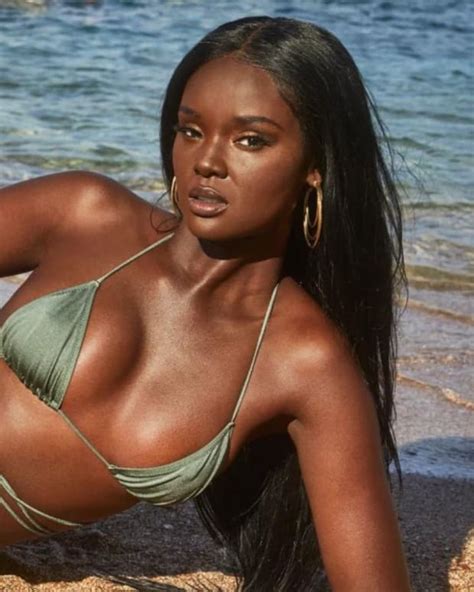 Duckie Thot Si Swimsuit Model Page Swimsuit