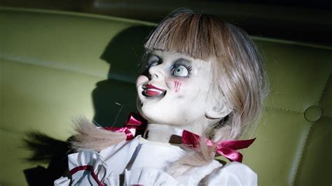 Ny Trailer För Annabelle Comes Home Den Osköna Dockan är Tillbaka