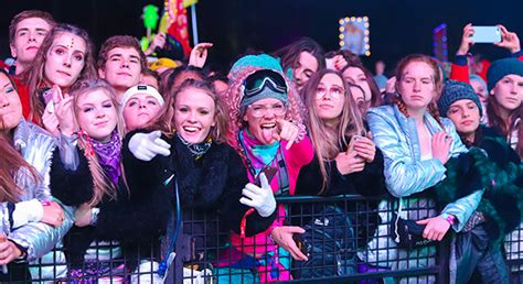 Tahoes Snowglobe Sizzles As Thousands Usher In 2019 Tahoe Onstage