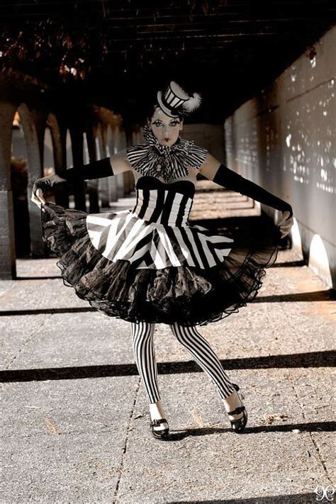 Pin Van Kundalini Yogini Op Circus Style Clown Kostuums Carnaval Kostuums Halloween Kleding