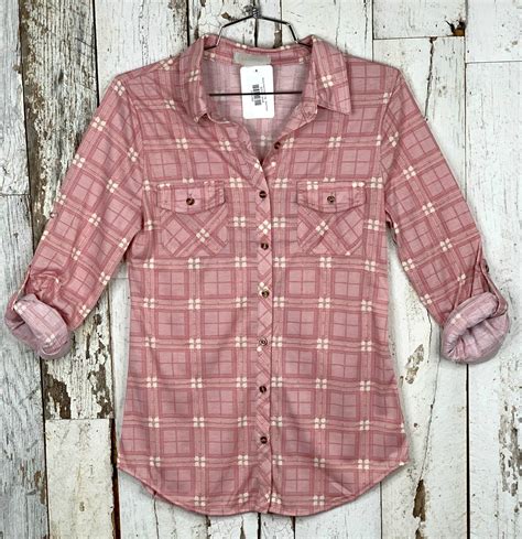 Penny Plaid Flannel Top - Blush/Ivory | Flannel fashion, Flannel outfits, Plaid flannel