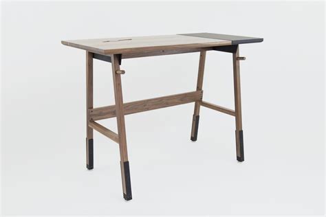The Smarter Desk Artifoxs Standing Desk 01 Acquire