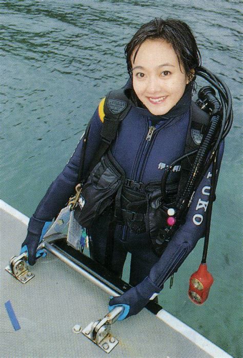 pin by t mi on japanese wetsuit women wetsuit girl scuba girl scuba girl wetsuit
