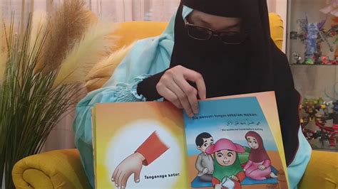 Tangan merupakan salah satu media termudah untuk jalan masuknya kuman, bakteri dan virus ke dalam tubuh. Cuci tangan sebelum makan. - YouTube