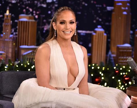 Jennifer Lopez Shares Photo Of Body Amid 10 Day Challenge On Instagram