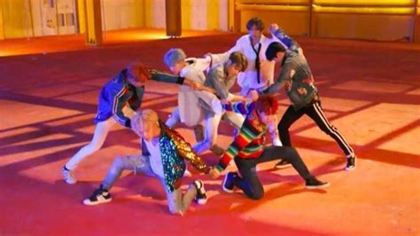 Info Dna Do Bts Se Torna O Mv Mais Rápido Do Grupo De K Pop à