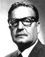 Salvador guillermo allende gossens (us: Chile to exhume former President Salvador Allende | World ...