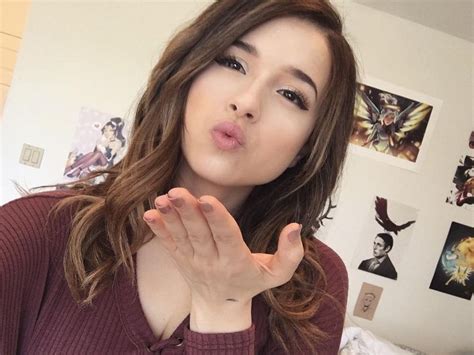 5 Details You Need To Know About Twitch Personality Pokimane