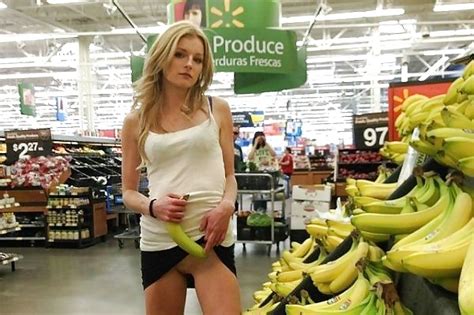 Nude Girls Of Walmart Imagens XHamster Com