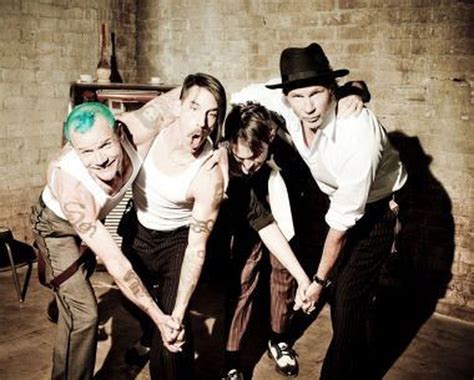Red Hot Chili Peppers Reschedule Us Tour Dates After Anthony Kiedis