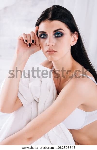 Pretty Naked Woman Posing Bedgood Morning Stock Photo