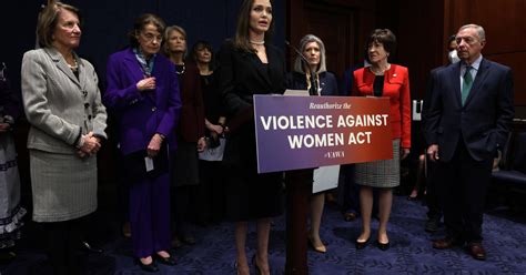 bipartisan group of senators say they have reached a deal on violence
