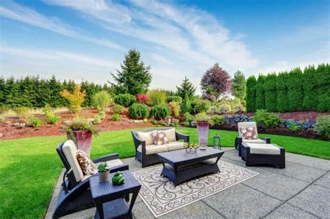 How To Turn Your Backyard Into An Oasis Betsi World