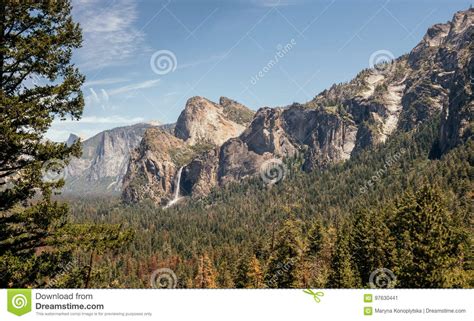 Yosemite Valley In Summer Dawn Stock Image Image Of Majestic Fall