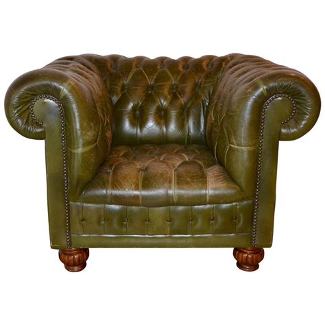 Green leather chair on alibaba.com are available in a number of attractive shapes and colors. Green Leather Chesterfield Lounge Chair at 1stdibs