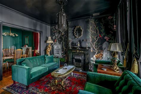 25 Black Living Rooms Thatll Make You Feel Rebellious Gothic Living