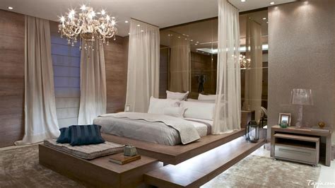 Try our tips and tricks for creating a master bedroom that's truly a relaxing retreat. 16 Fascinating Bedrooms With Extravagant Chandeliers