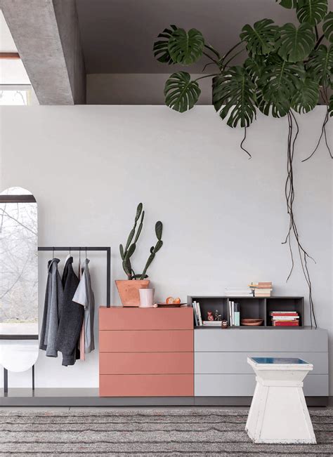 Not only help your bedroom to look cozier, but also to find what you need easily. Easy System, Drawer units and bedside tables | Novamobili ...