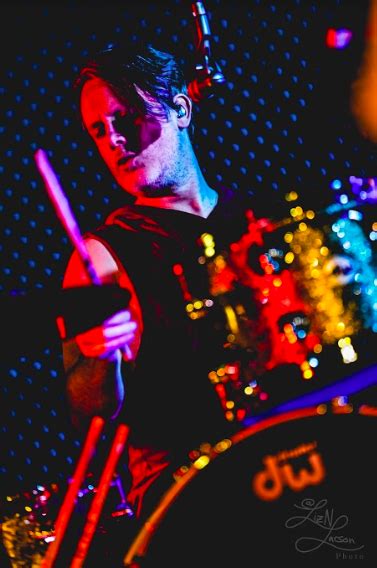 Interview Stephen Norton Talks Drums Musical Influences Louden Swain