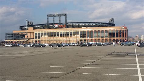Soon To Be Filled Parking Lot At Citi Field Tailgating Before The Game