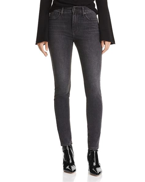 These classic and versatile jeans are perfect at any time of the year with their flattering high waist and skinny leg design. Levi's 721 High Rise Skinny Jeans in California Rebel ...