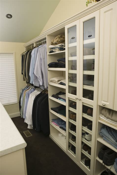It is always best to clean the room with a broom or even better if you can use a machine to do its work. How to Turn an Extra Bedroom Into a Closet or Dressing ...