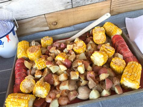 This seafood boil contains fresh shrimp, lobster, clams, crab, potatoes, corn and fresh seafood never fails to delight, and when i'm really looking for a show stopping recipe i make bacon. Simple Seafood Bake - Everyday Party Magazine